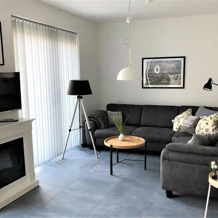 Haus Annaduene, Am Alten Deich 15b * Dangast
