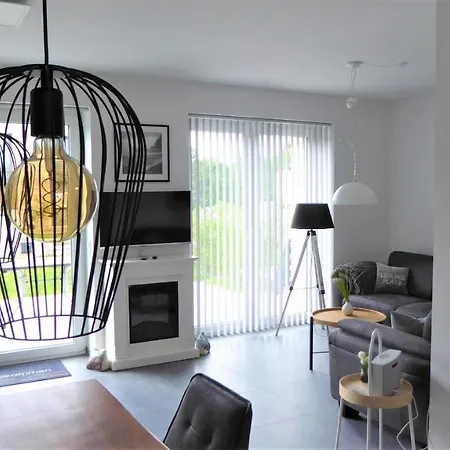 Haus Annadüne, Am Alten Deich 15b * Dangast